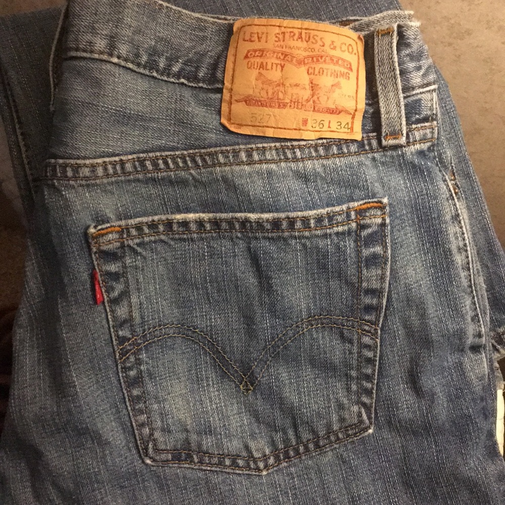 Men’s Levi’s 527 36x34 low boot cut jeans